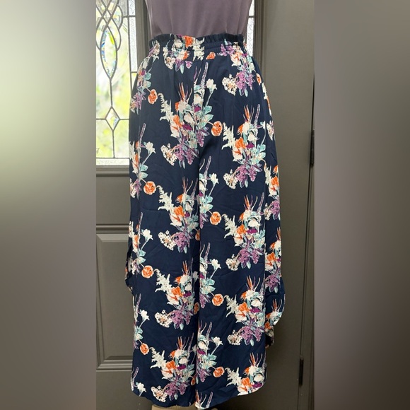 World Market Indigo Paradise Floral Pattern Wide leg Pull on Pants - Picture 2 of 8